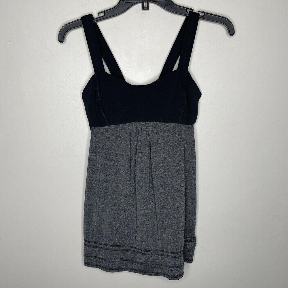 LULULEMON Top Women 6 Back On Track Tank Gray Black Built-In Bra Workout